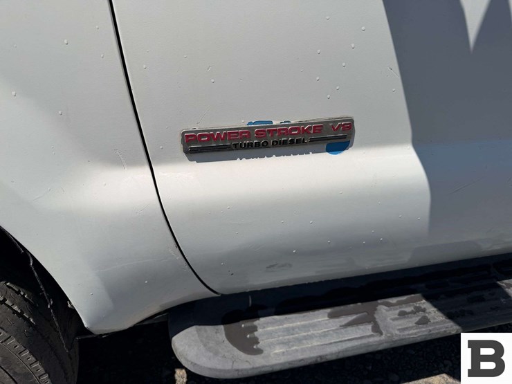 2004-ford-f550-image-14