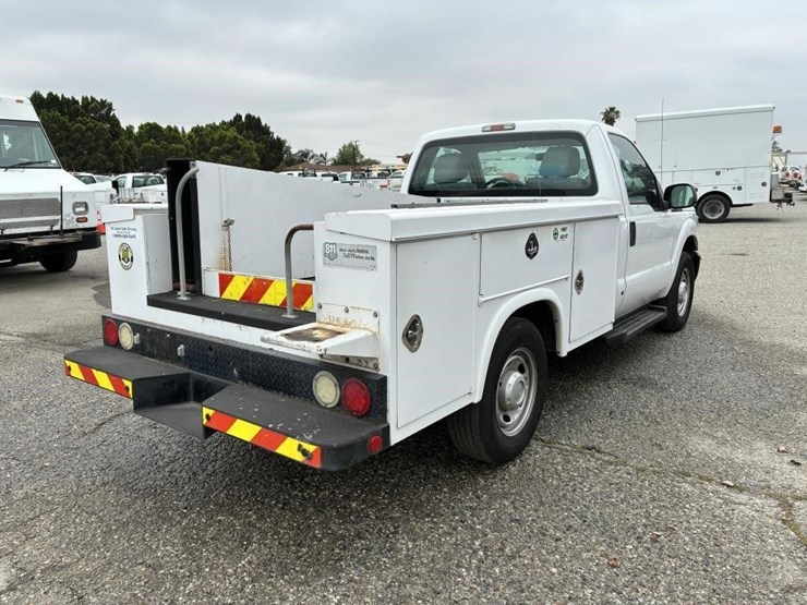 2013-ford-f250-sd-image-3