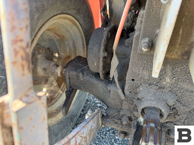 1983-massey-ferguson-1010-image-20