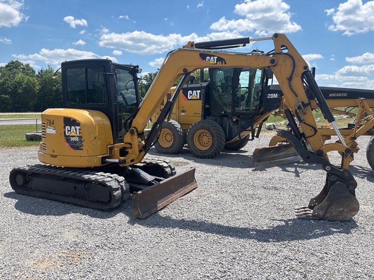 caterpillar-305e2-cr-image-2