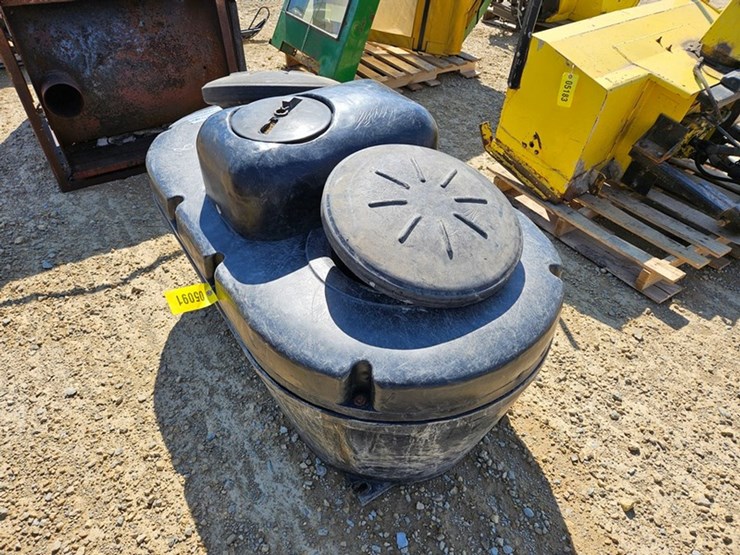 #5091-•-micr-fount-heatless-stock-waterer-image-1