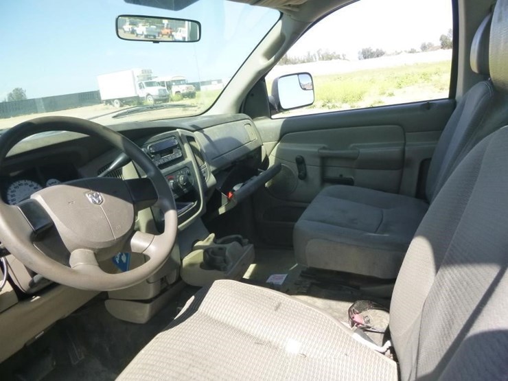 2005-dodge-ram-1500-image-10