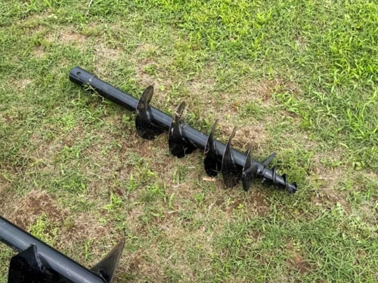 skid-steer-hydraulic-auger-image-5