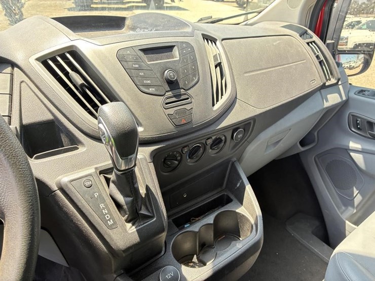 2017-ford-transit-image-15
