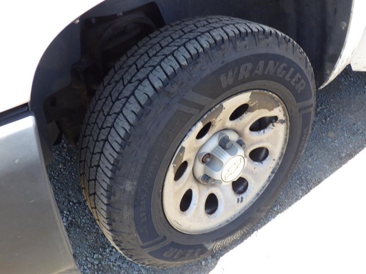 2008-chevrolet-1500-image-13