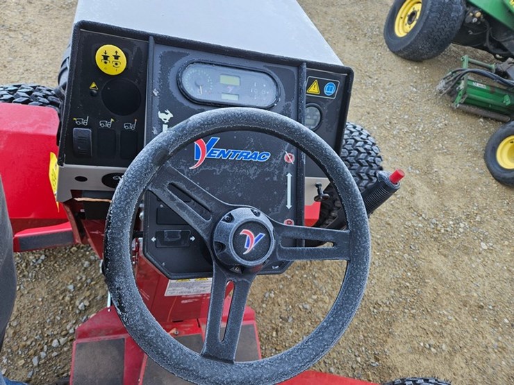 ventrac-4500z-image-32