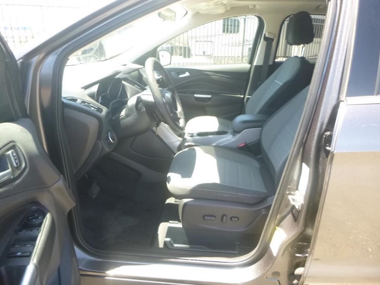 2015-ford-escape-image-7