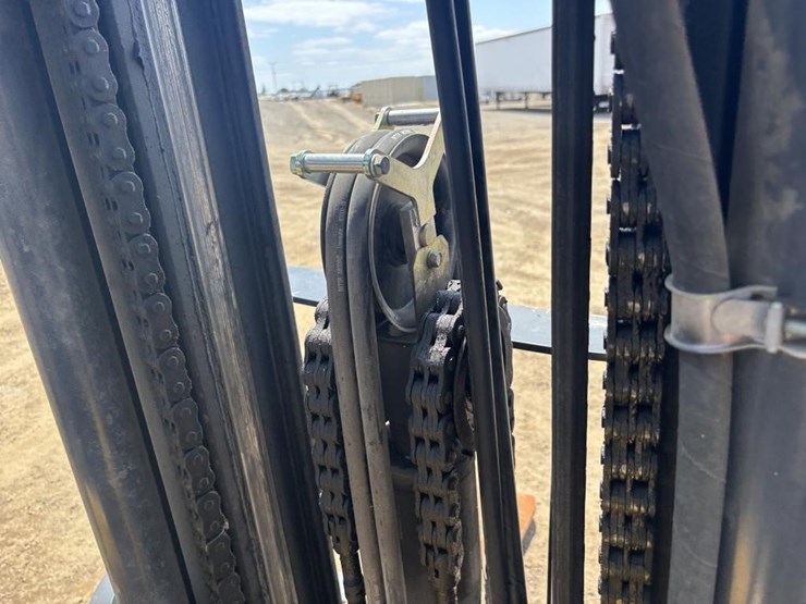 2020-caterpillar-2c6000-image-14