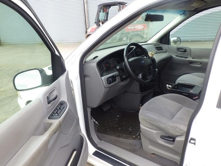 2003-ford-windstar-image-5