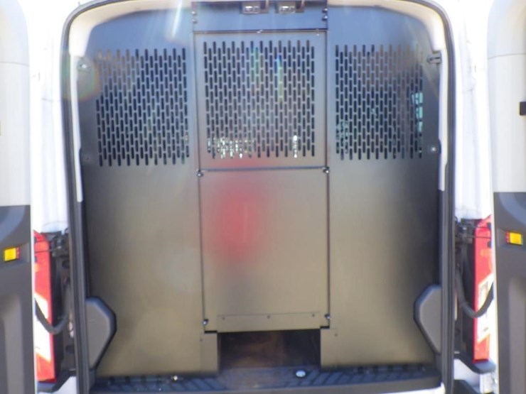 2020-ford-transit-image-8