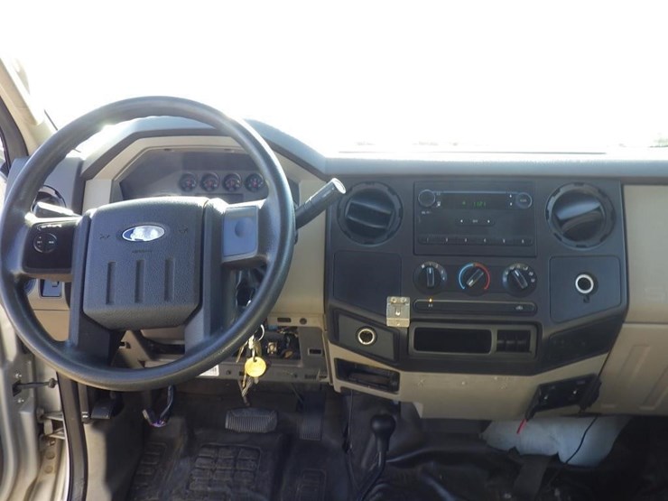 2008-ford-f250-image-9
