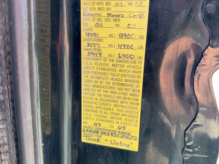 2005-chevrolet-silverado-3500-ls-image-34