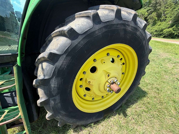 2019-john-deere-6155m-image-13
