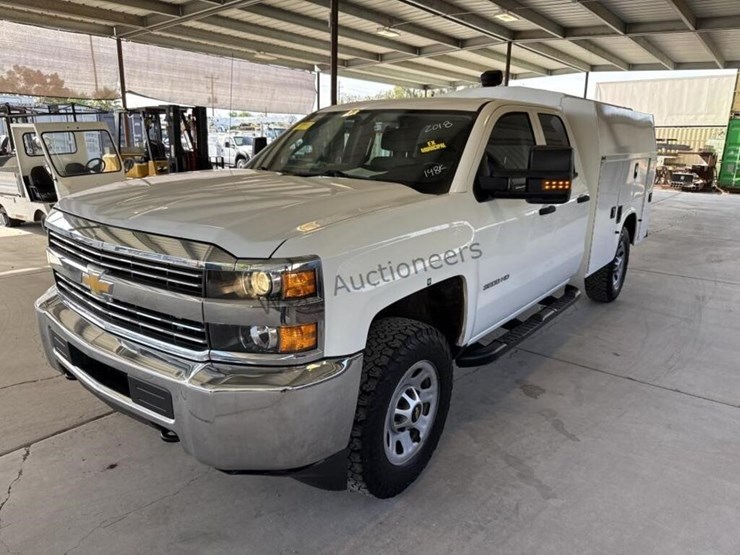 2018-chevrolet-silverado-3500hd-image-5