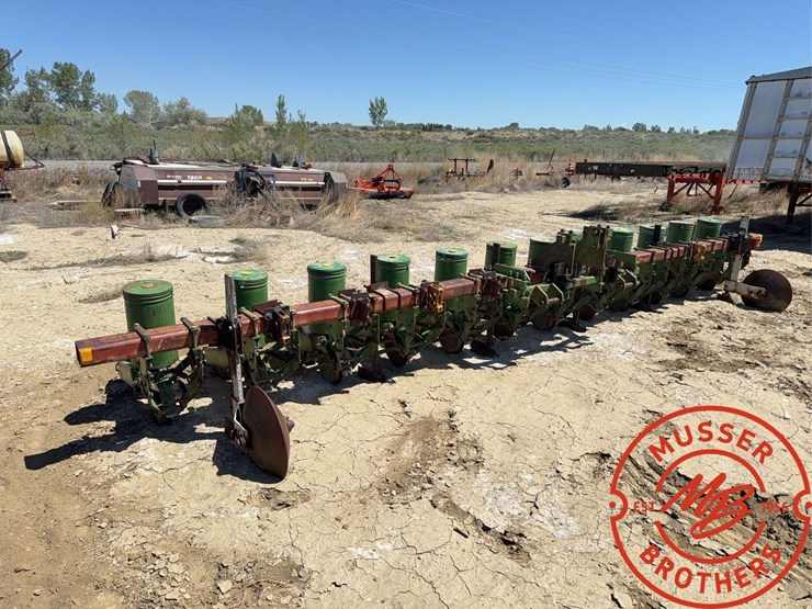 john-deere-71-image-3