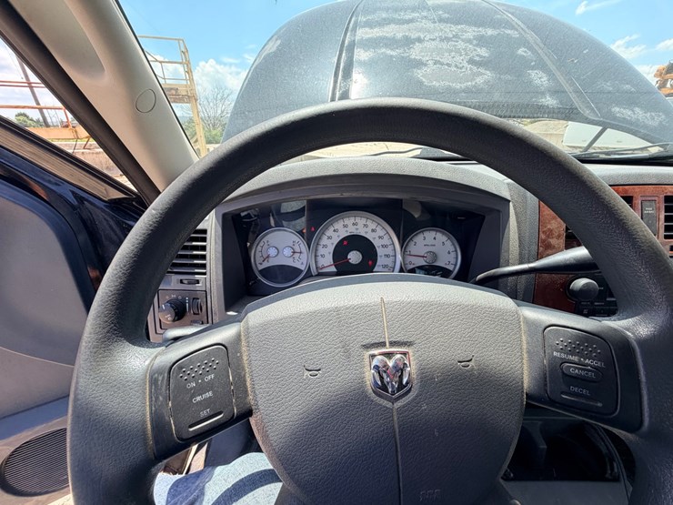 2005-dodge-dakota-image-61