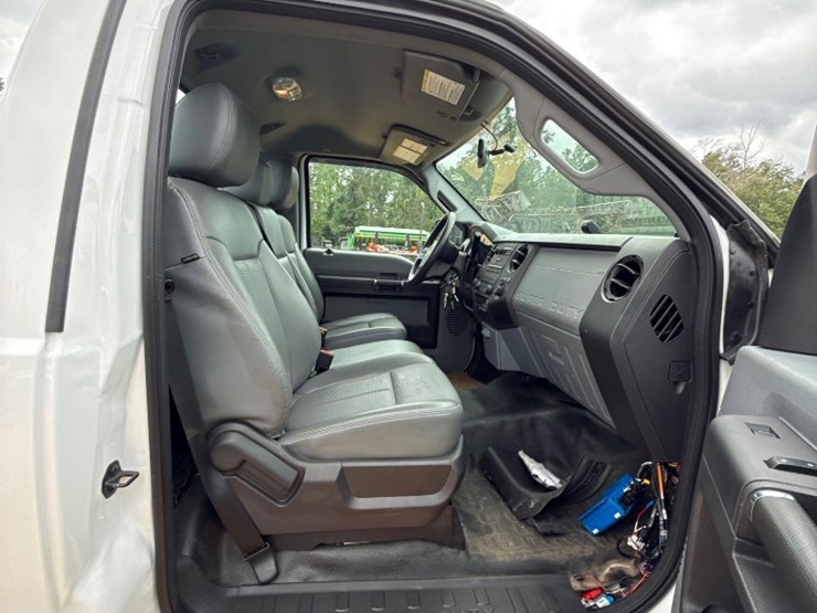 2014-ford-f350-image-14