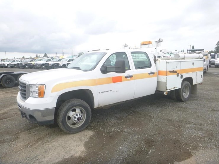 2008-gmc-3500-image-1