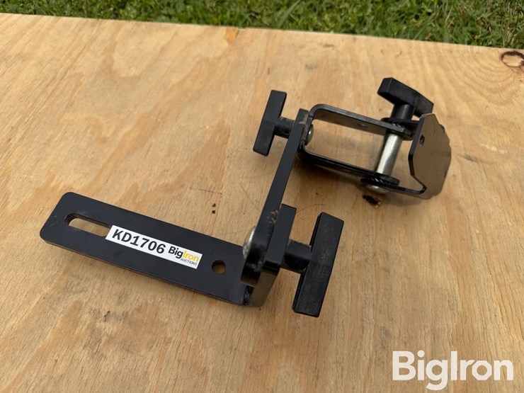 john-deere-display-mounting-bracket-image-6