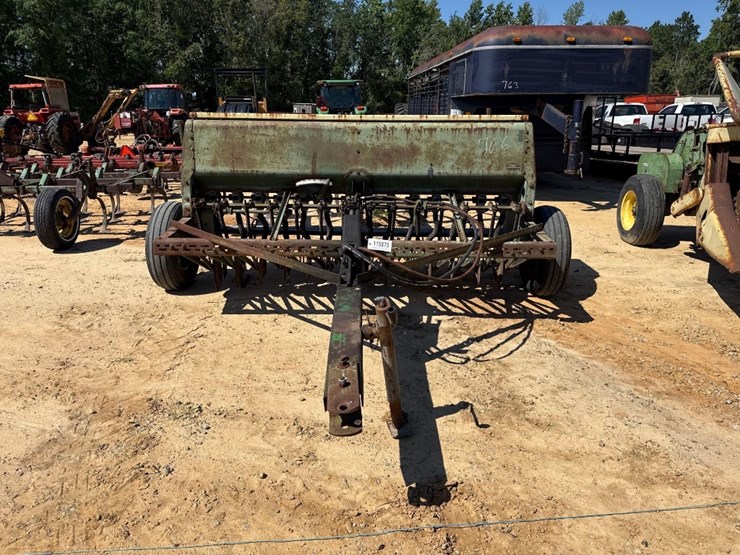 john-deere-8-image-7