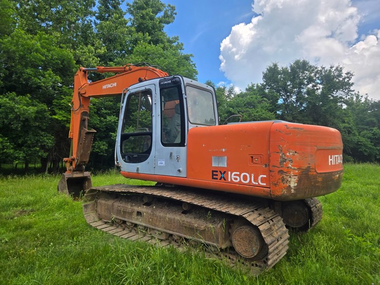 hitachi-ex160-lc-image-9
