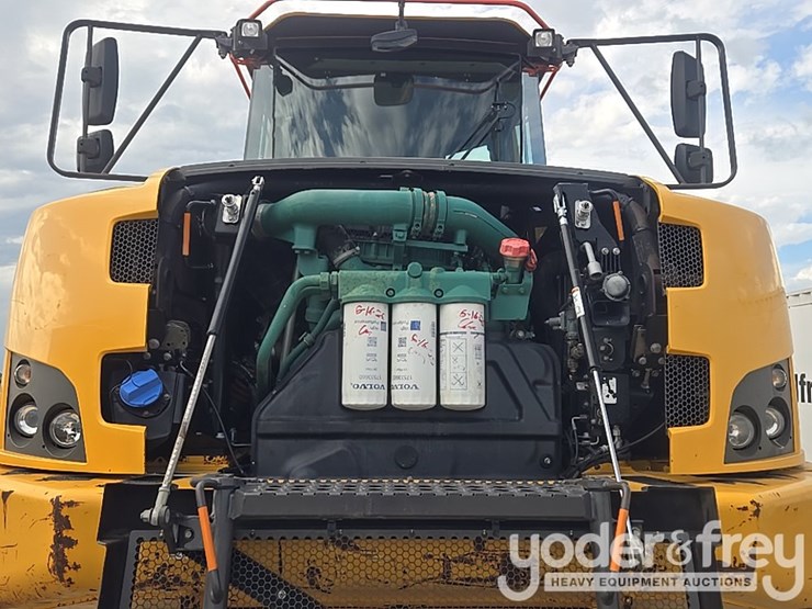 2021-volvo-a25g-image-35