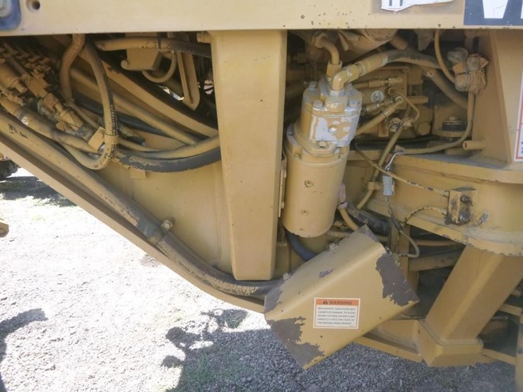 caterpillar-143h-image-29