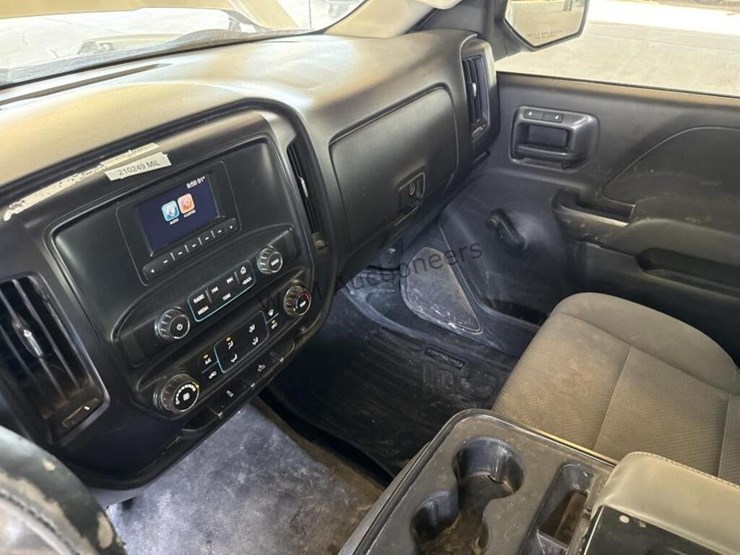 2016-chevrolet-silverado-1500-image-18