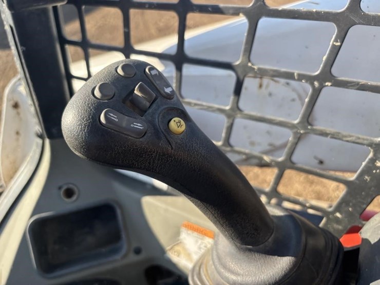 2018-bobcat-t770-image-21