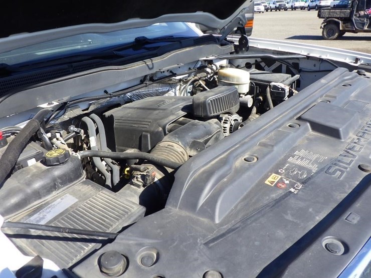 2017-chevrolet-2500hd-image-11