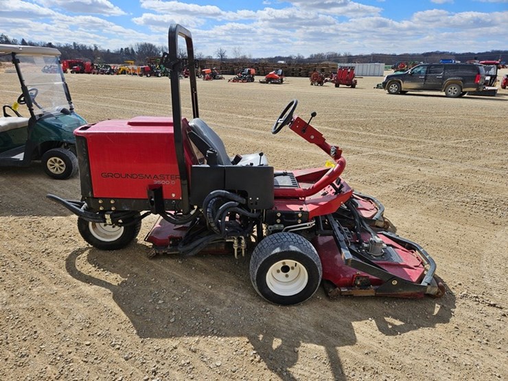 2011-toro-groundsmaster-3500d-image-6