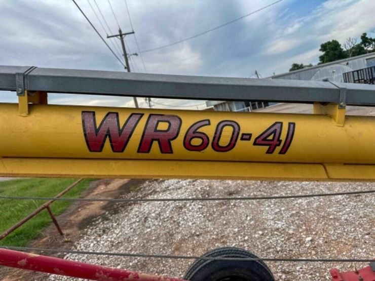 westfield-wr60-41-portable-auger-image-4