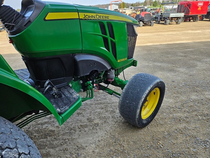 john-deere-4066r-image-21