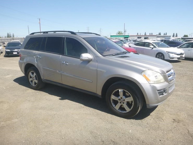 2007-mercedes-benz-gl450-image-2