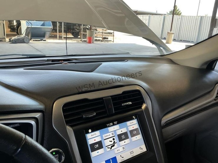 2018-ford-fusion-energi-sdn-image-18