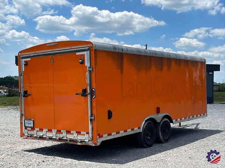 2016-sure-trac-t/a-enclosed-landscaping-tag-trailer-image-24