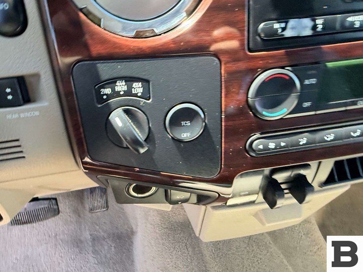 2008-ford-f450-image-27