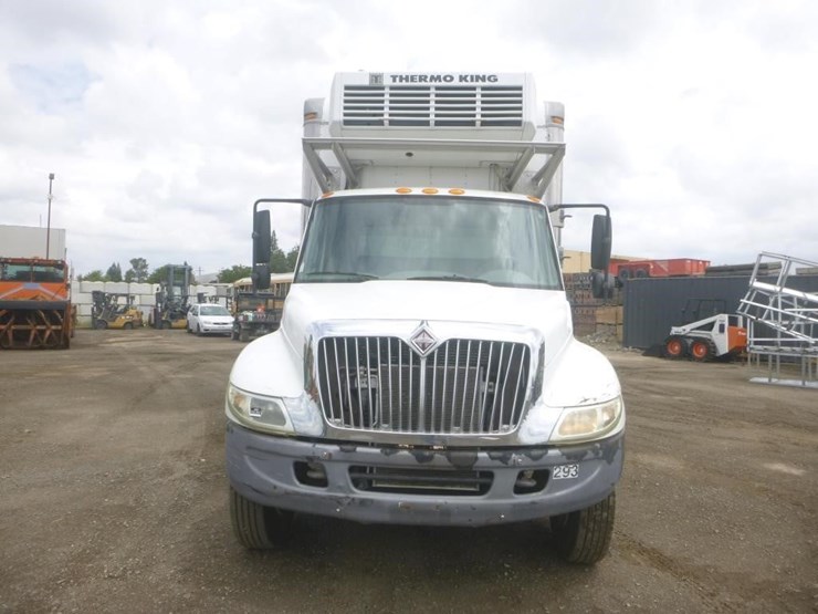 2006-international-durastar-4200-image-8
