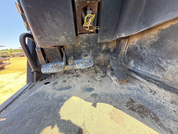 jcb-550-image-17