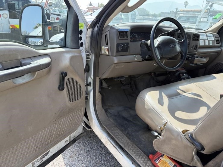 2004-ford-f350-sd-image-10