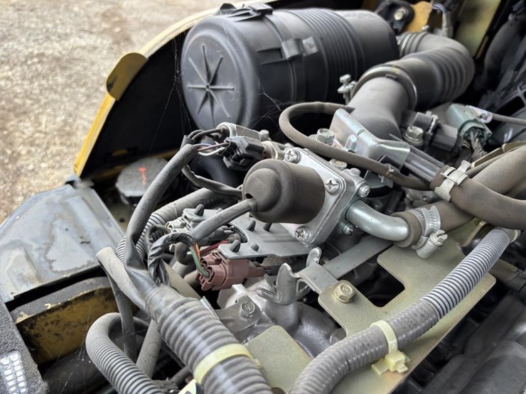 2020-caterpillar-2c6000-image-34