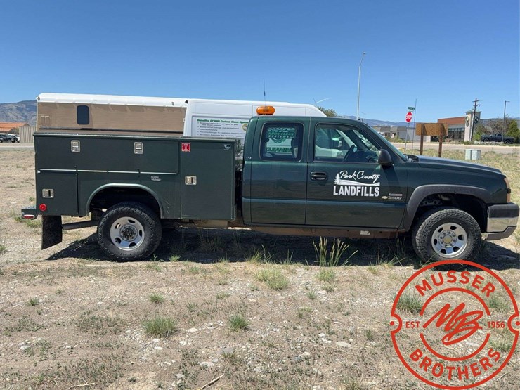 2005-chevrolet-silverado-3500-ls-image-6