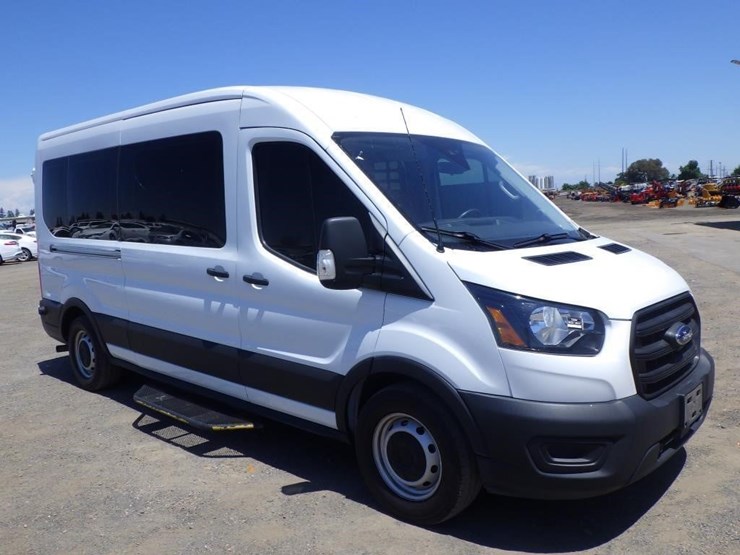 2020-ford-transit-image-2