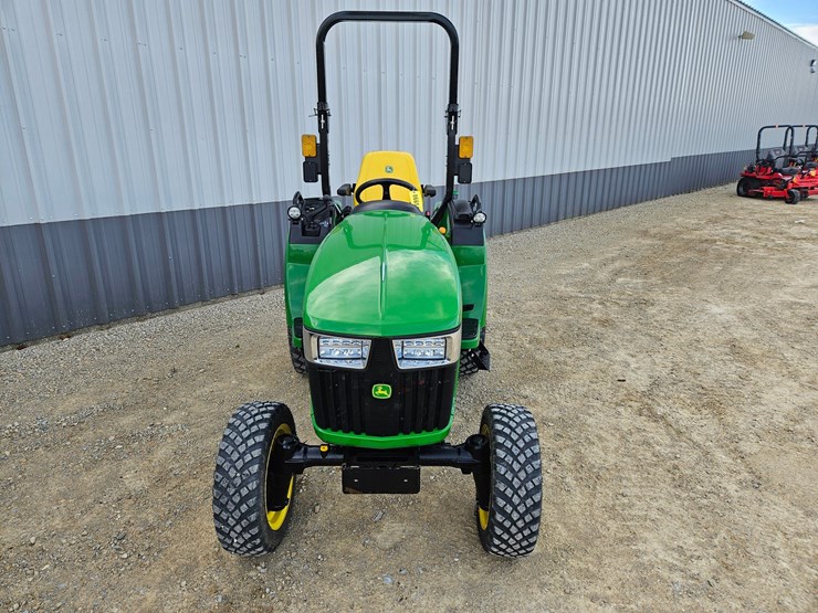 john-deere-2032r-image-8