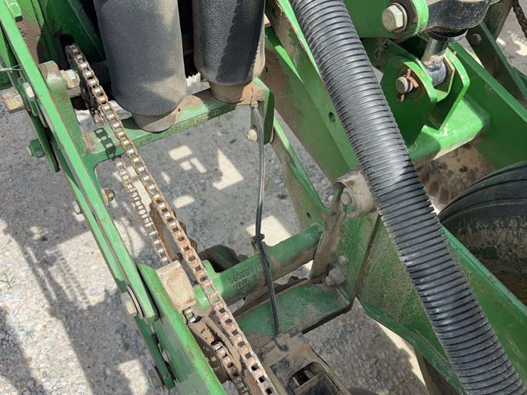 john-deere-1770-image-24