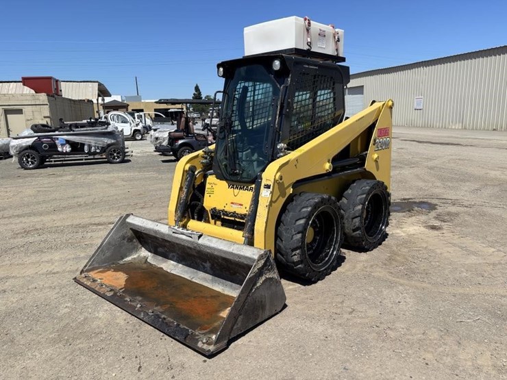 2018-yanmar-s220r-image-1