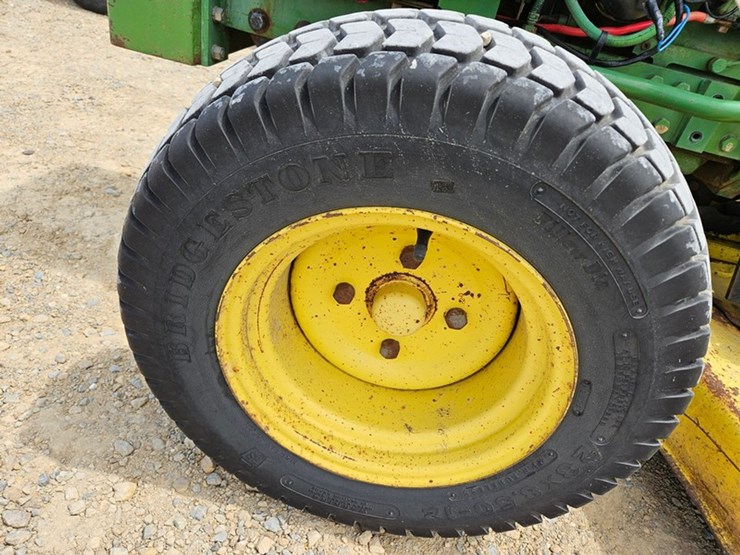 john-deere-650-image-12