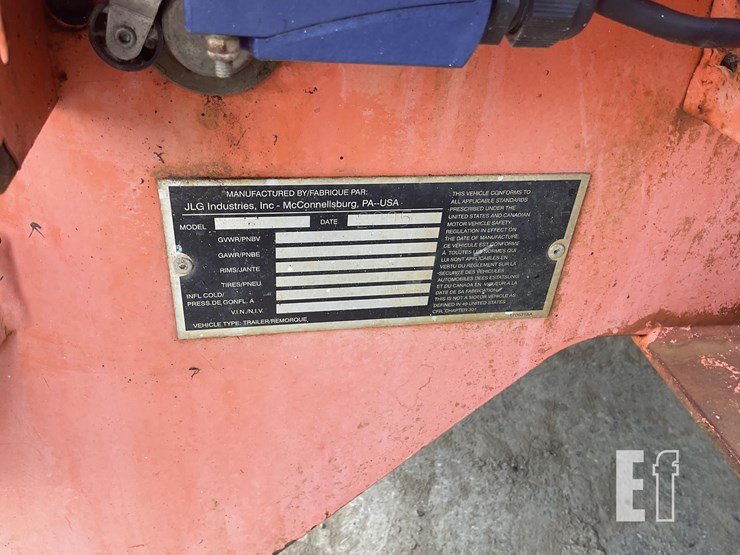 2005-jlg-t350-image-14
