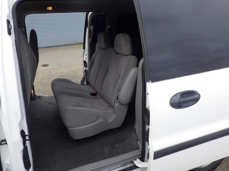 2003-ford-windstar-image-7