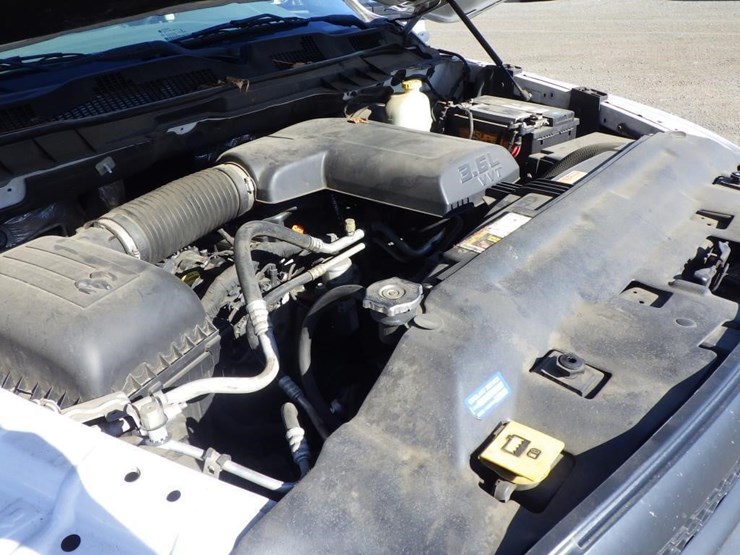 2016-dodge-1500-image-11